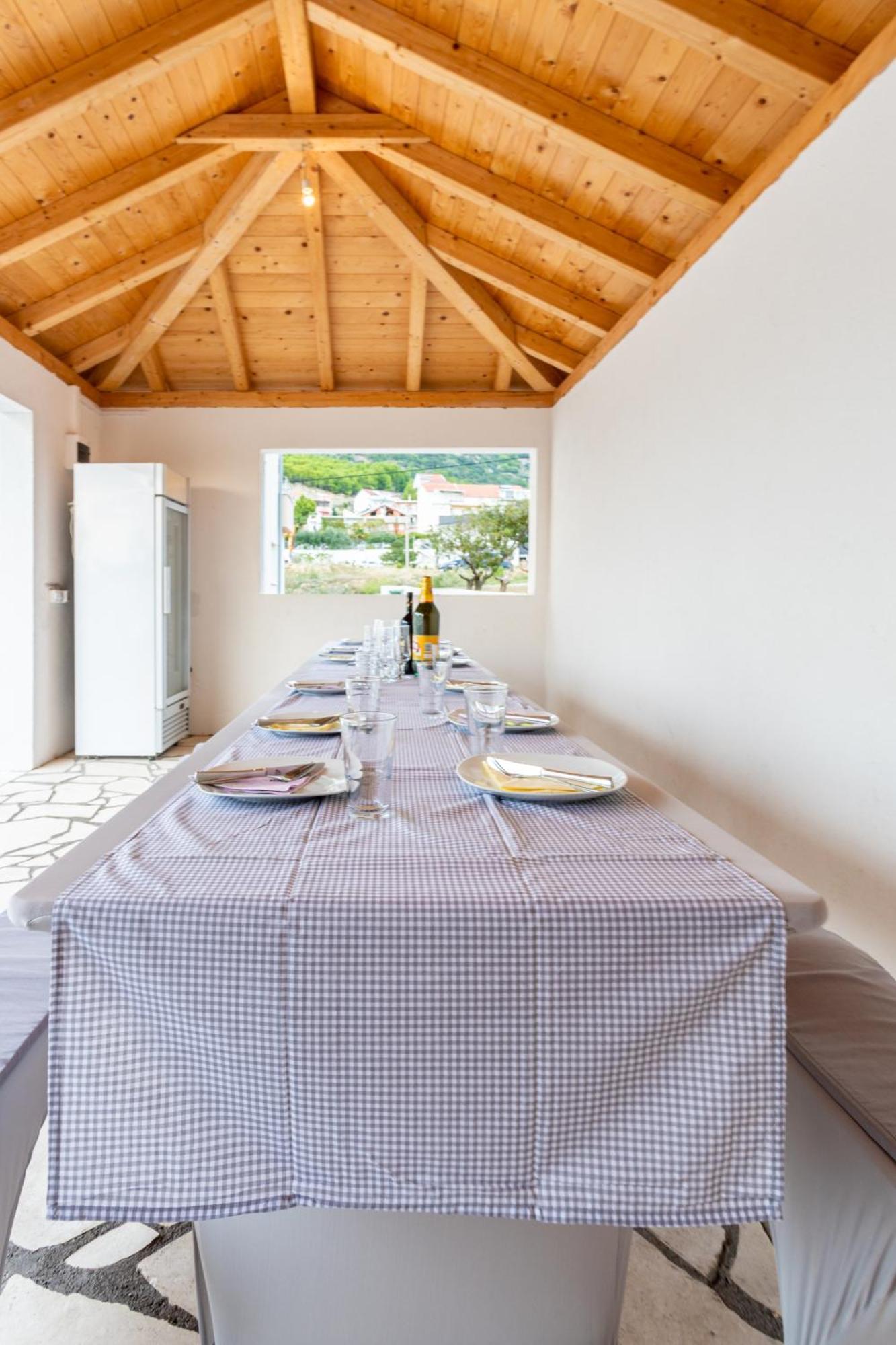 Villa Ana Perfect For Families With Kids And Groups,House With Heated Pool Podstrana Exterior foto